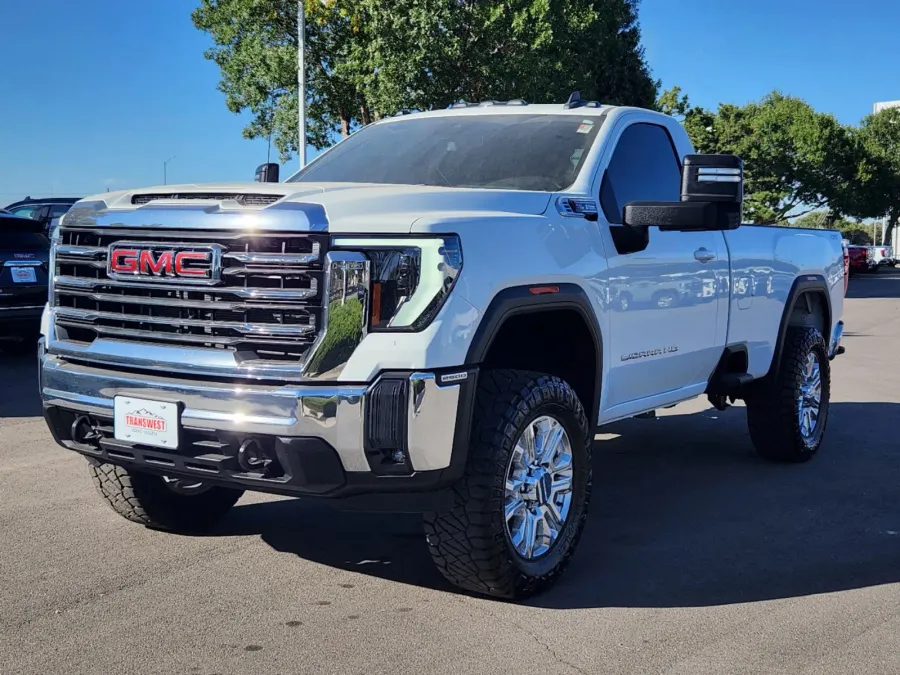 2024 GMC Sierra 2500HD SLE | Photo 3 of 25