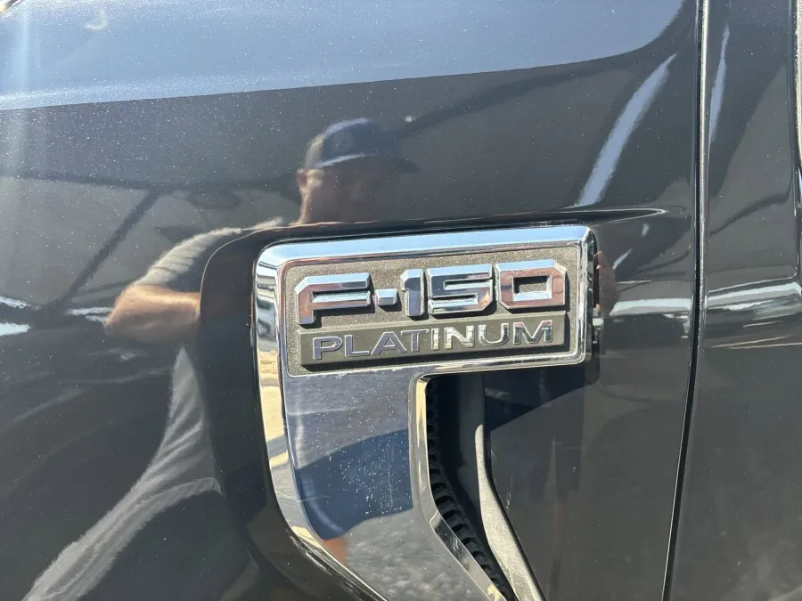 2023 Ford F-150 Platinum | Photo 8 of 20