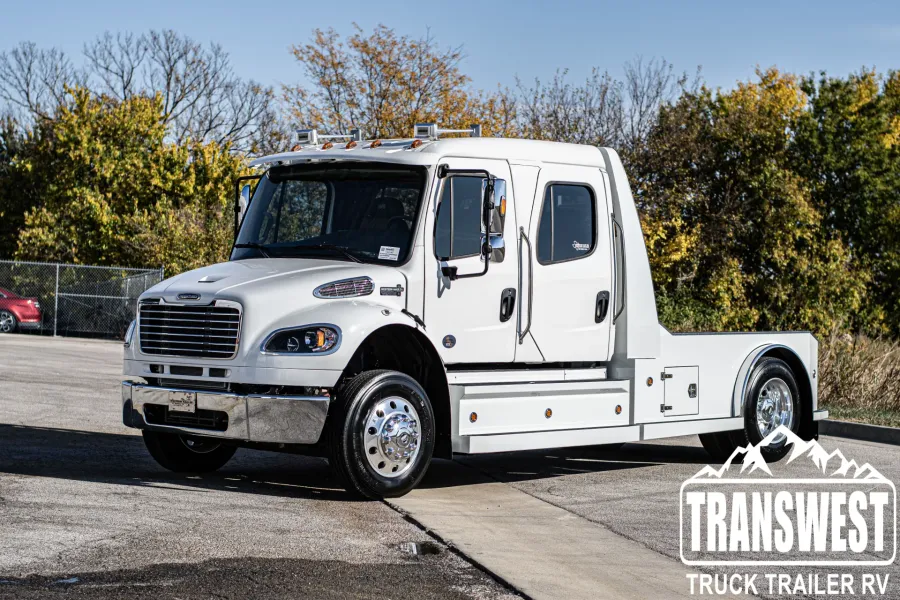 2023 Freightliner M2 106 | Photo 1 of 25