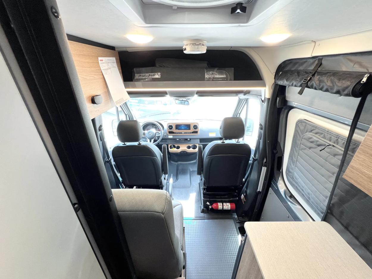 2025 Winnebago Revel 44E | Photo 6 of 19