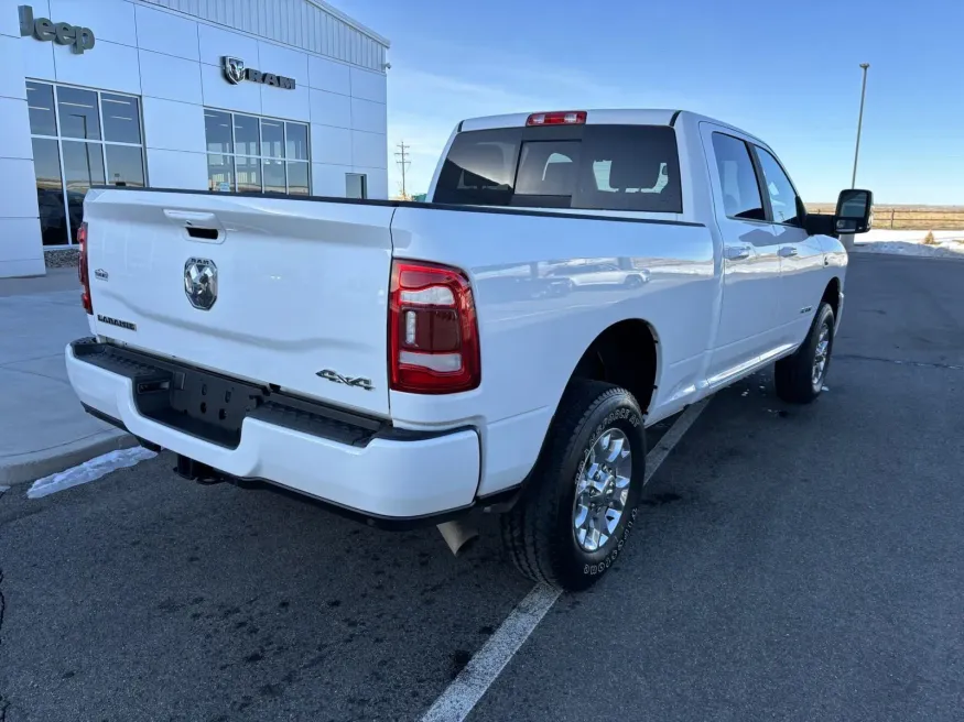 2023 RAM 2500 Laramie | Photo 7 of 15