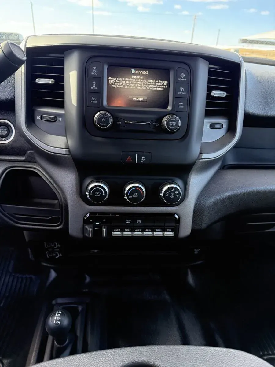 2024 RAM 5500 Tradesman | Photo 12 of 15