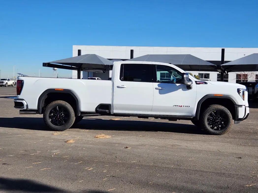 2025 GMC Sierra 3500HD AT4 