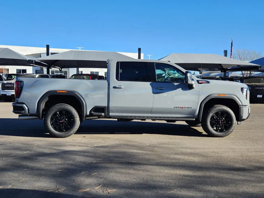 2025 GMC Sierra 2500HD AT4 