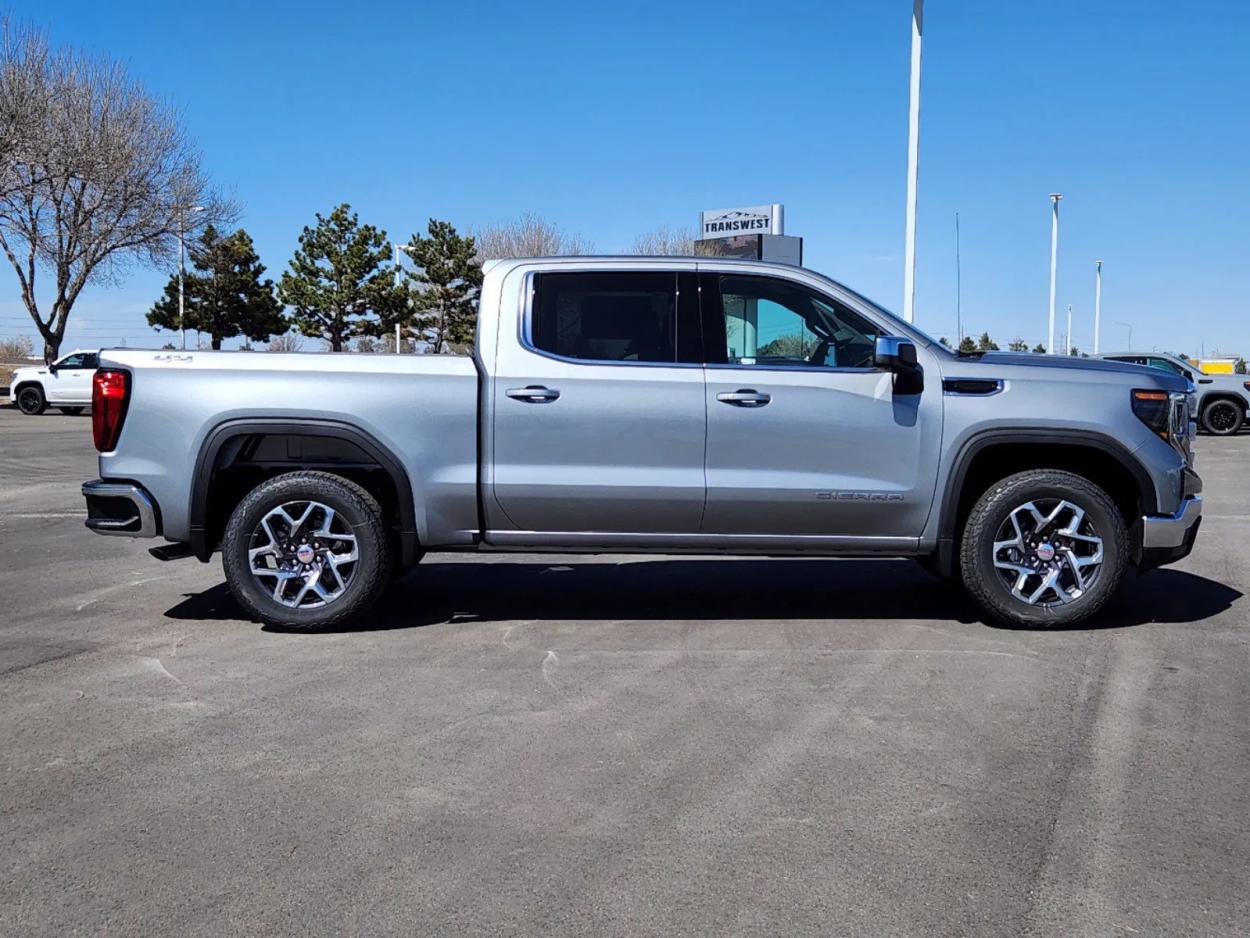 2024 GMC Sierra 1500 SLE | Photo 1 of 28