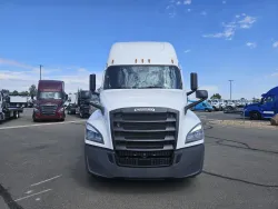 2024 Freightliner Cascadia 126 | Thumbnail Photo 2 of 18