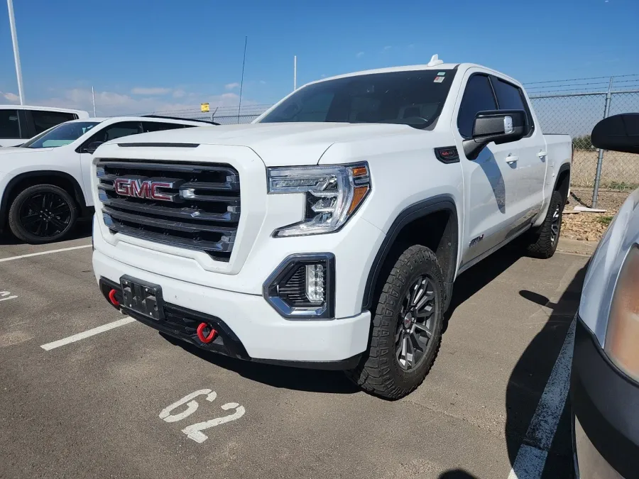 2021 GMC Sierra 1500 AT4 | Photo 2 of 3