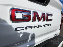 2024 GMC Canyon 4WD AT4 | Thumbnail Photo 12 of 28