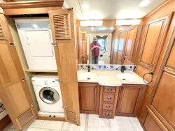 2017 Newmar Dutch Star 4369 | Thumbnail Photo 17 of 32