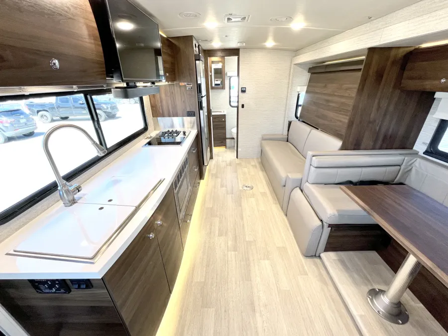 2022 Winnebago View 24D | Photo 4 of 22