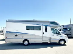 2022 Winnebago View 24D | Thumbnail Photo 3 of 22