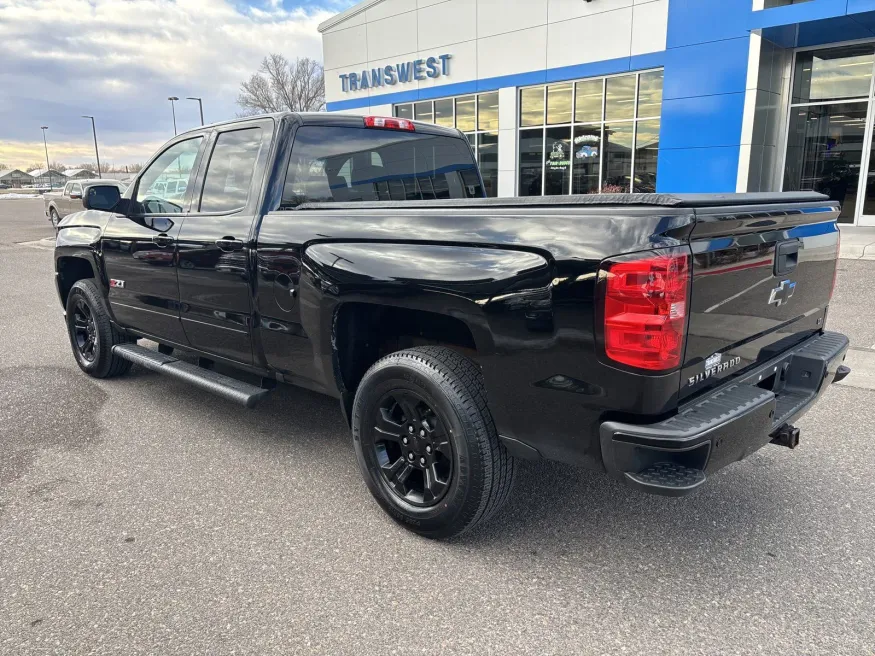 2016 Chevrolet Silverado 1500 LT | Photo 2 of 18