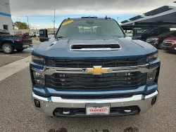 2025 Chevrolet Silverado 3500HD LT | Thumbnail Photo 8 of 17