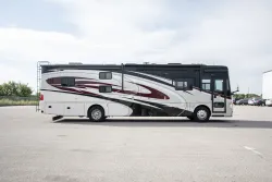 2017 Tiffin Allegro Red 38QBA | Thumbnail Photo 3 of 15