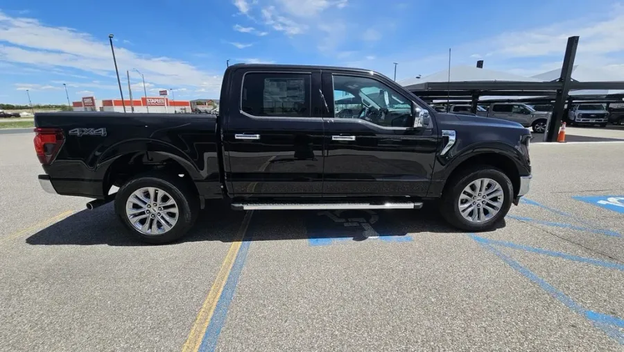 2024 Ford F-150 | Photo 4 of 28