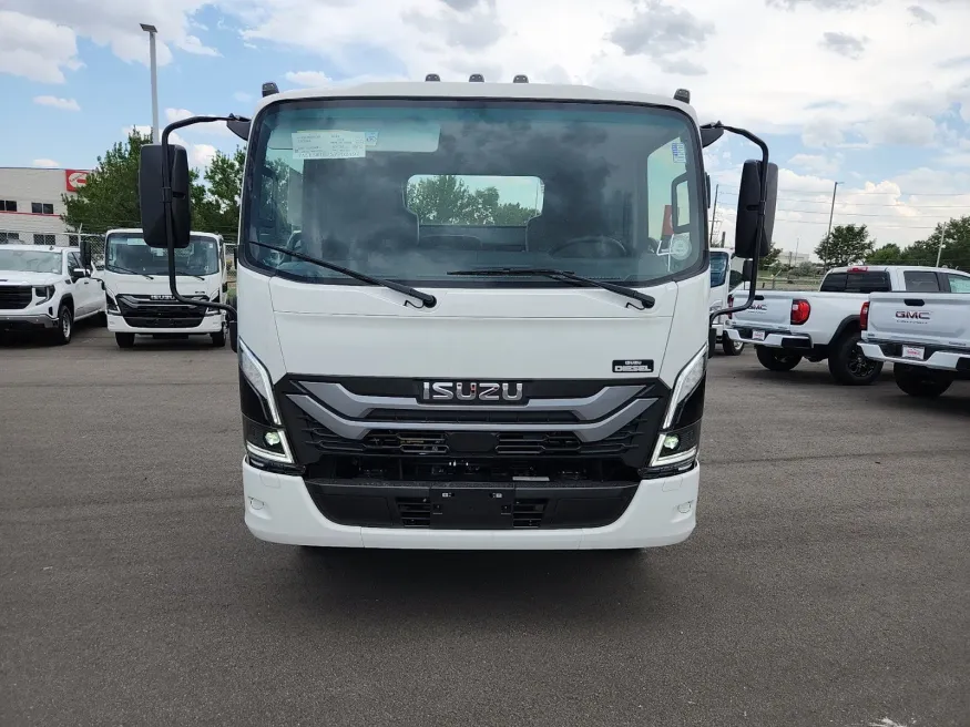 2025 Isuzu NRR diesel cab chassis 176 wheelbase | Photo 1 of 7