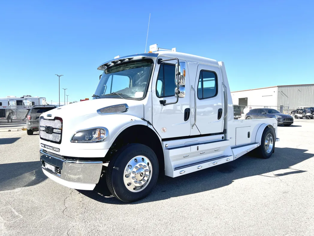 2023 Freightliner M2 106 Summit Hauler 