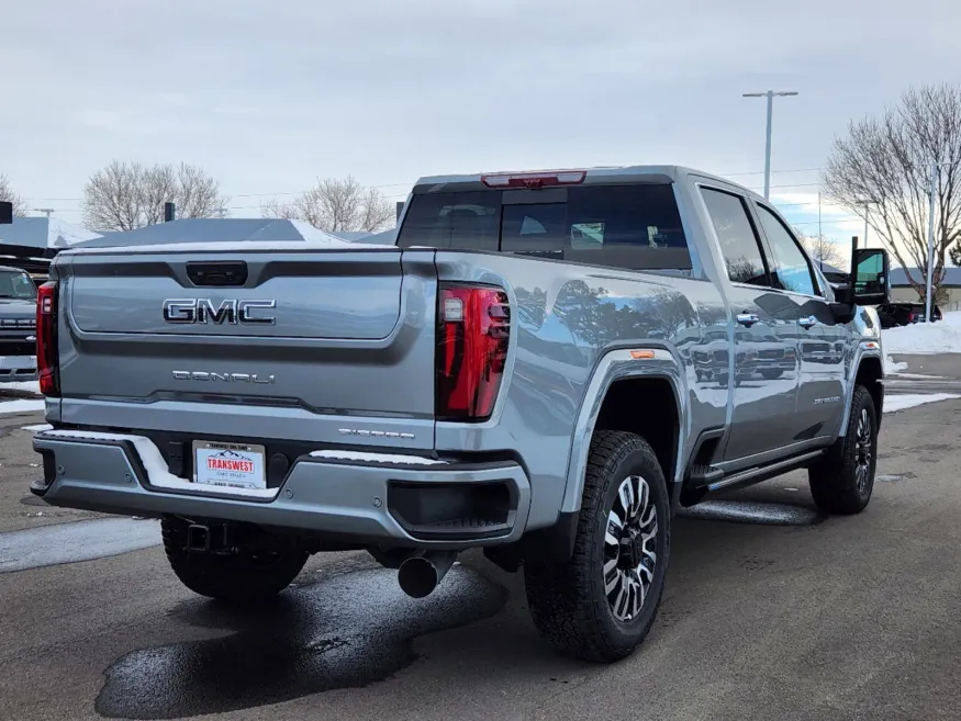 2025 GMC Sierra 2500HD Denali Ultimate | Photo 2 of 31