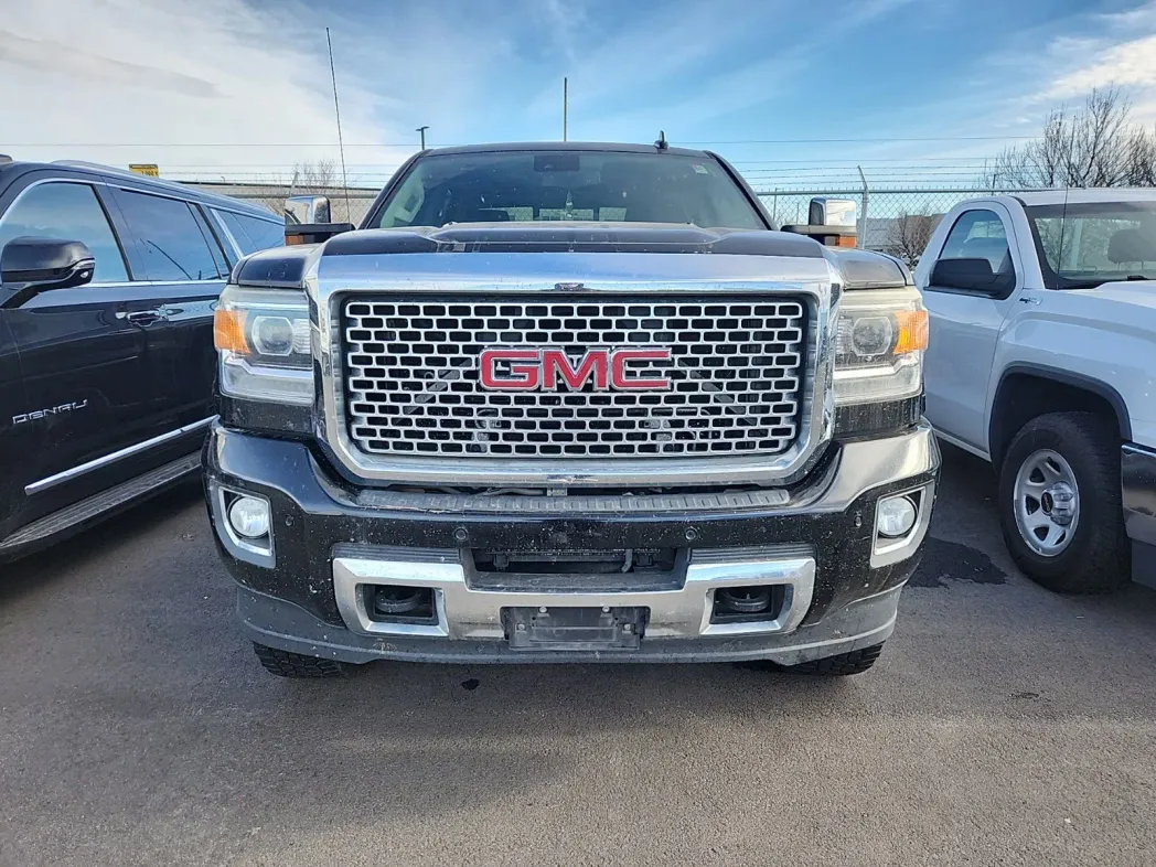 2015 GMC Sierra 2500HD Denali 