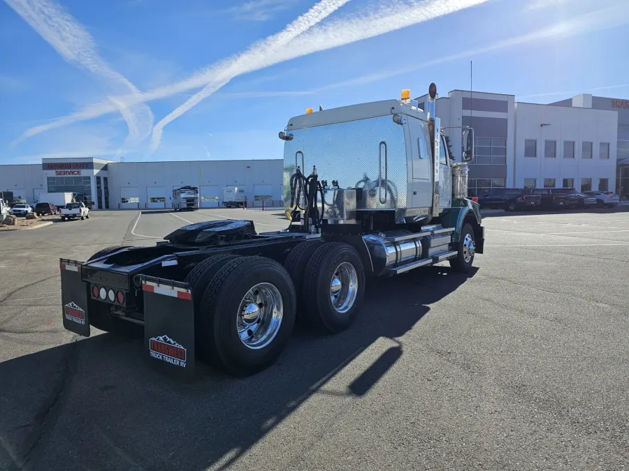 2020 Western Star 4900 | Photo 7 of 25