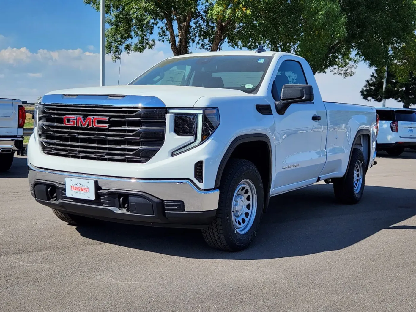 2025 GMC Sierra 1500 Pro | Photo 3 of 26