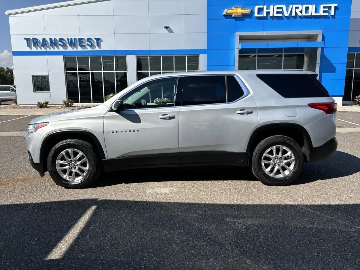 2020 Chevrolet Traverse LS | Photo 1 of 21