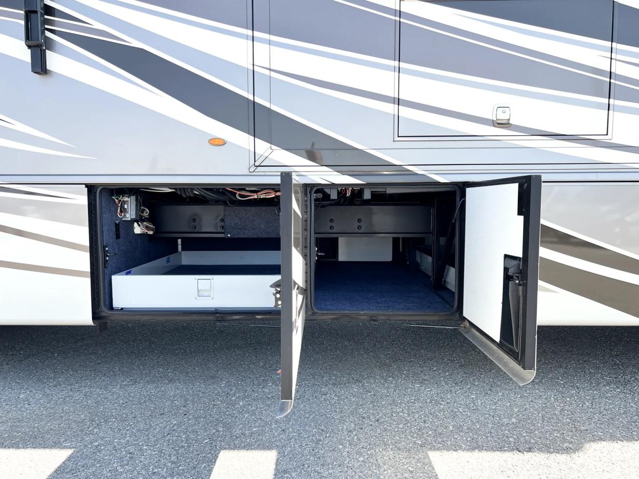 2018 Newmar Ventana 4369 | Photo 26 of 33