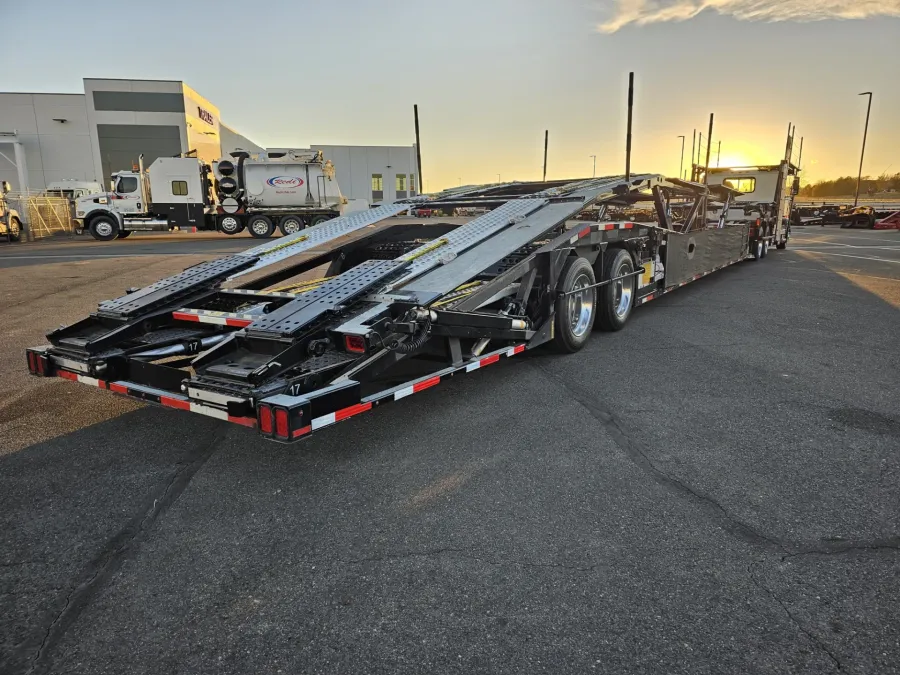 2021 Western Star 4900FA | Photo 6 of 38