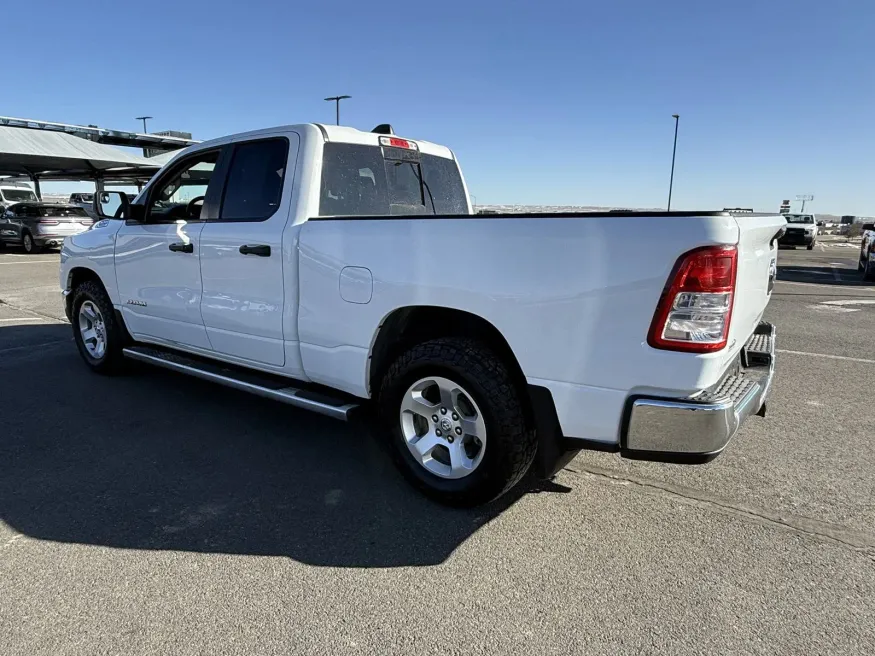 2019 RAM 1500 Tradesman | Photo 2 of 14