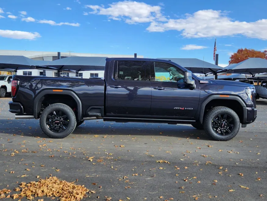 2025 GMC Sierra 2500HD AT4 | Photo 1 of 29