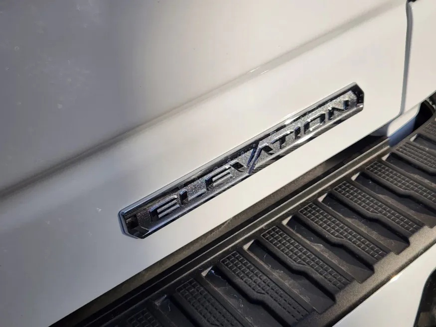 2025 GMC Sierra 1500 Elevation | Photo 13 of 28