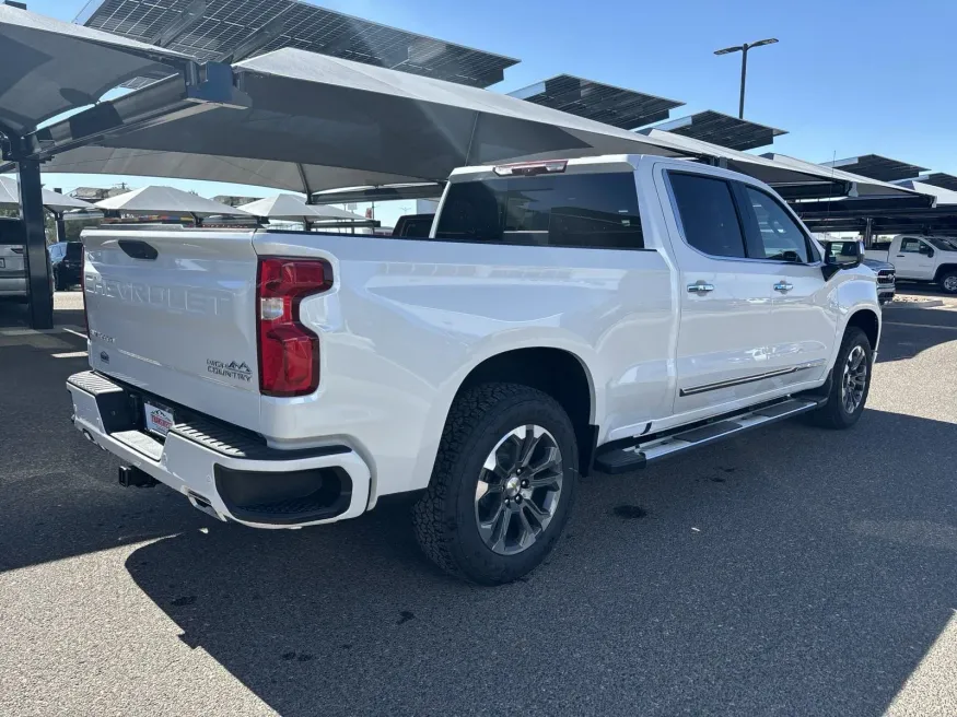 2025 Chevrolet Silverado 1500 High Country | Photo 4 of 21