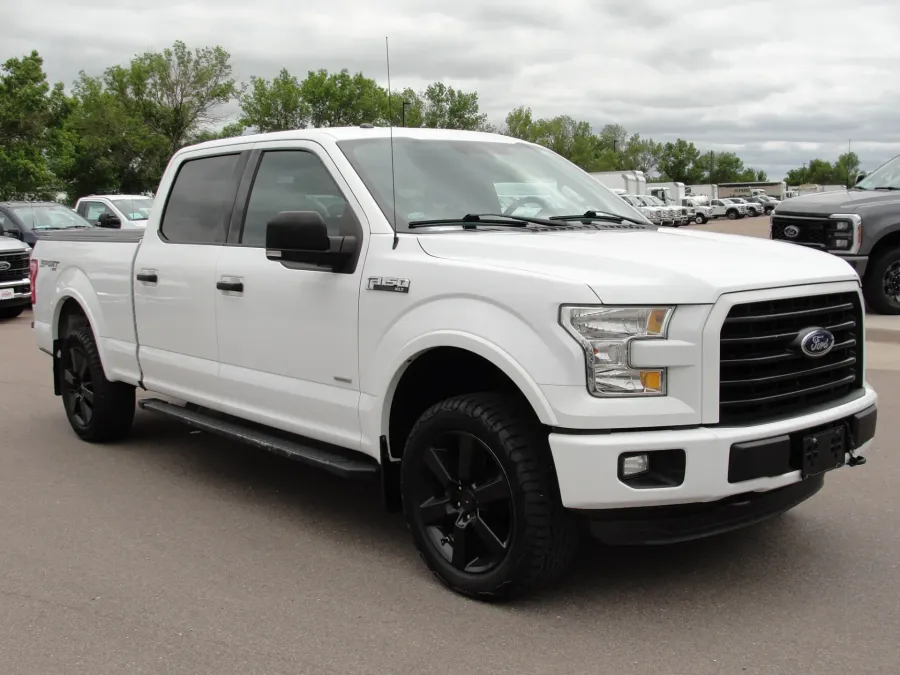 2016 Ford F-150 | Photo 7 of 21