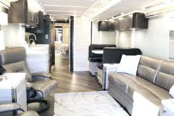 2023 Emerald Prevost H3-45 | Thumbnail Photo 3 of 34