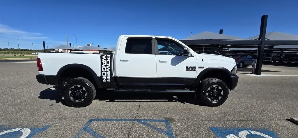 2018 RAM 2500 | Photo 4 of 33