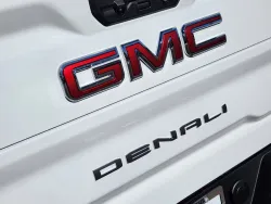 2025 GMC Sierra 2500HD Denali | Thumbnail Photo 13 of 29