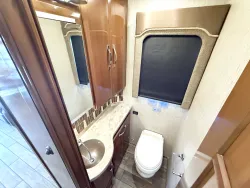 2017 Newmar King Aire 4519 | Thumbnail Photo 13 of 33