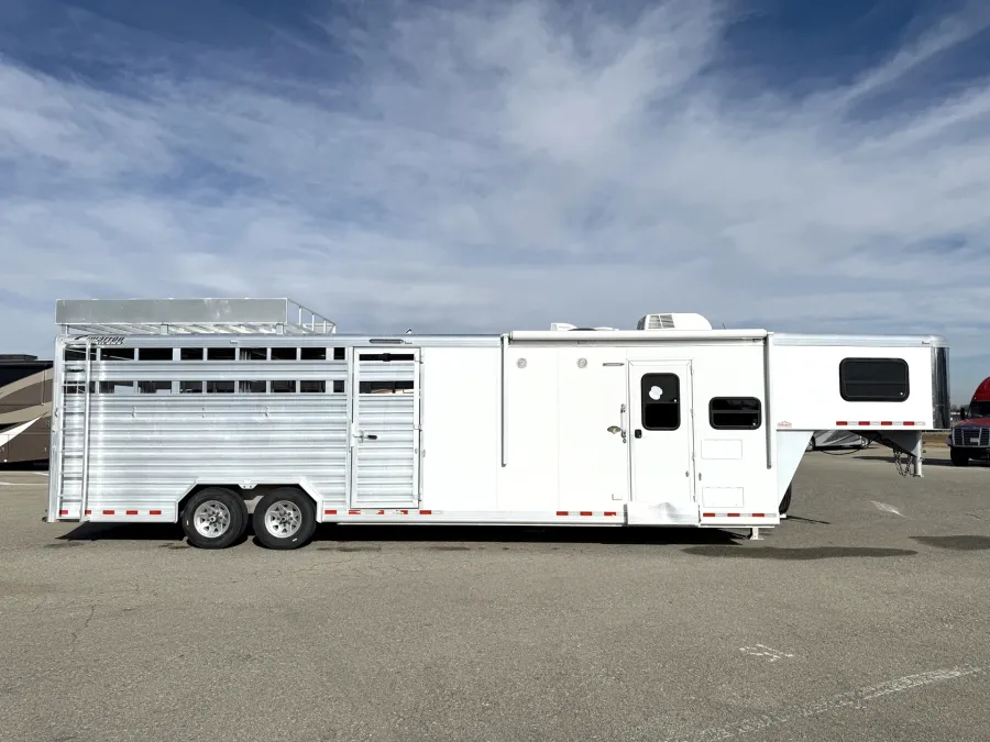 2017 Cimarron Lonestar Stock LQ LQ | Photo 3 of 21