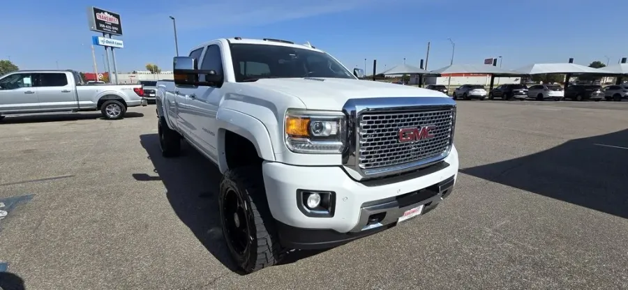 2016 GMC Sierra 3500HD | Photo 34 of 36