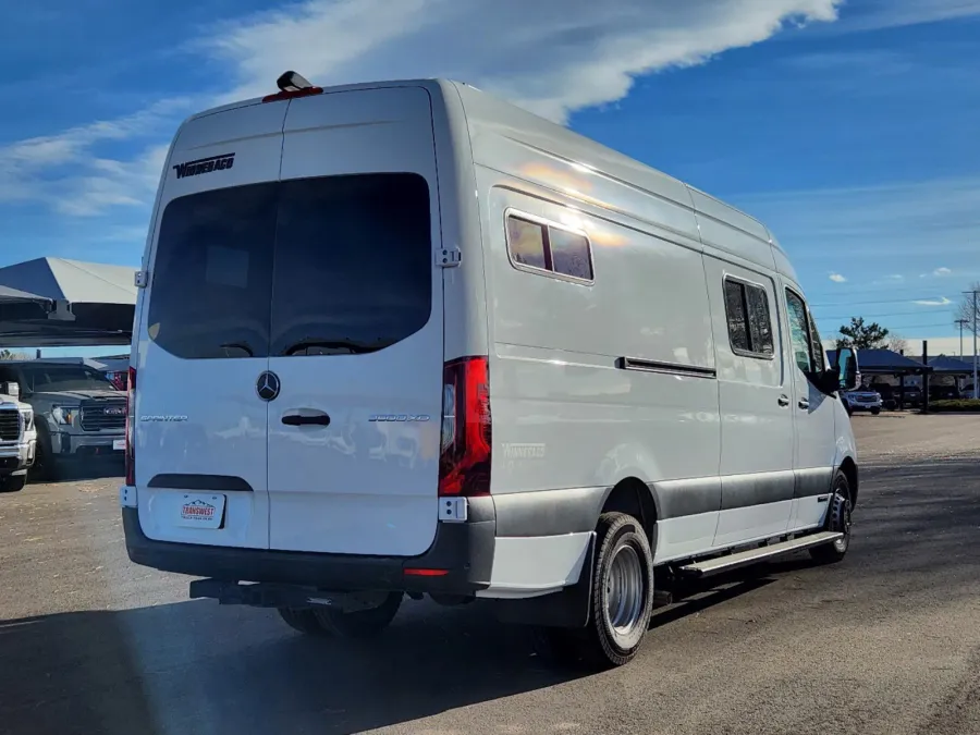 2022 Mercedes Benz Adventure Wagon | Photo 2 of 28