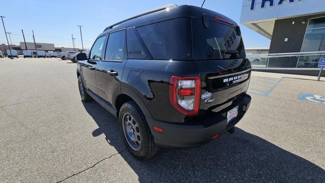 2024 Ford Bronco Sport | Photo 6 of 28