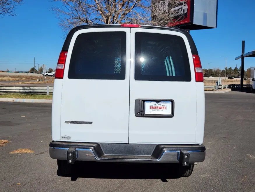 2022 Chevrolet Express Cargo Van CARGO | Photo 9 of 28