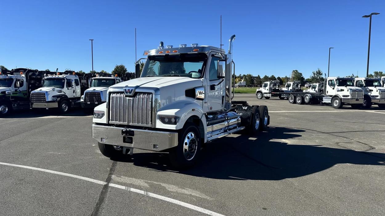 2025 Western Star 49X | Photo 1 of 14