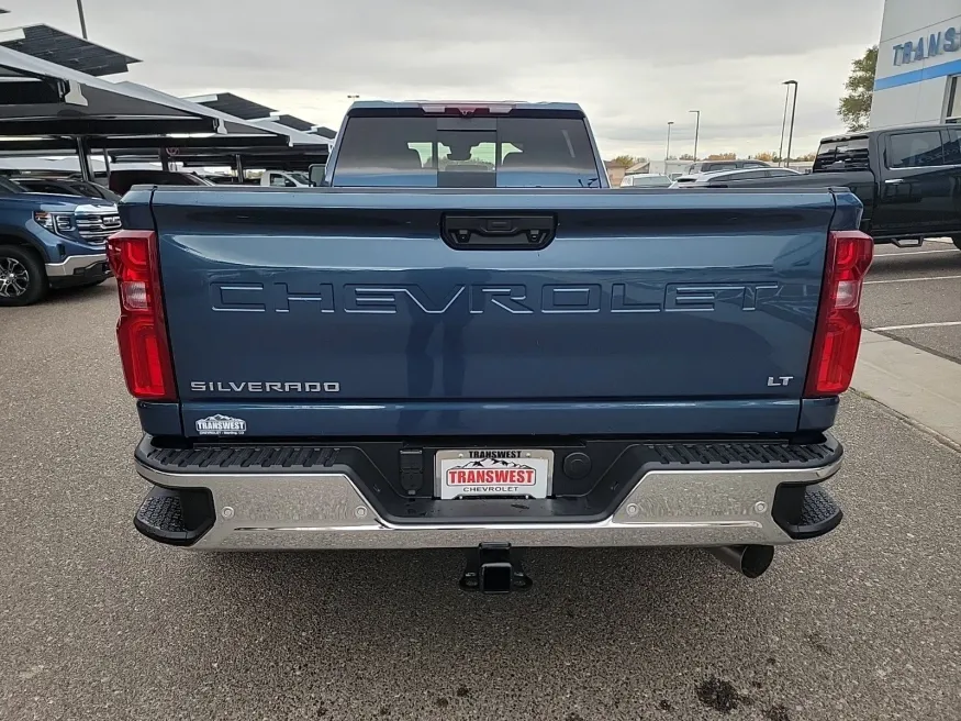 2025 Chevrolet Silverado 3500HD LT | Photo 3 of 17