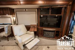 2015 Winnebago Tour 42 QD | Thumbnail Photo 6 of 24