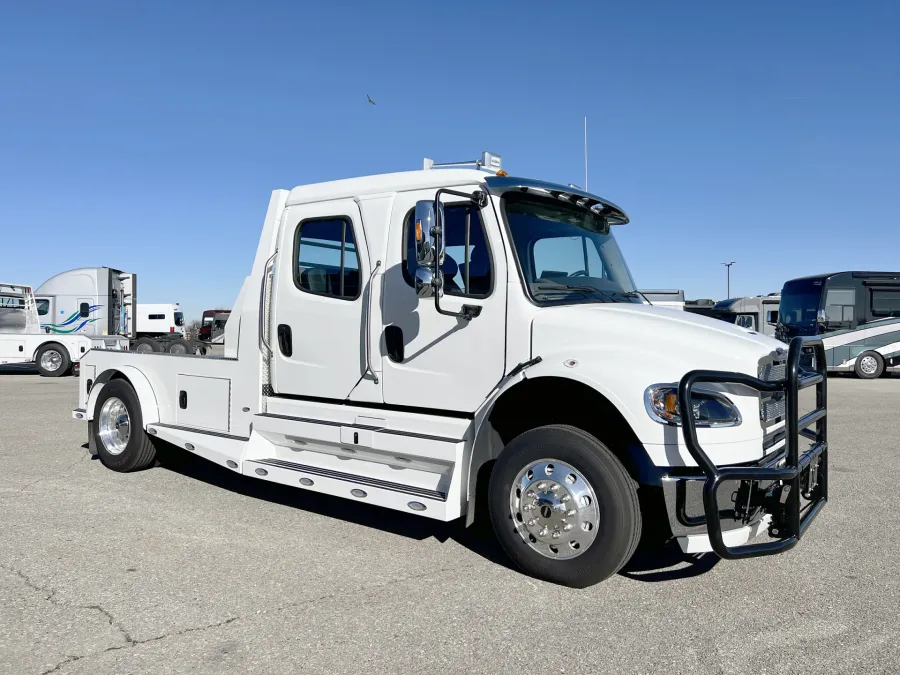 2023 Freightliner M2 106 Summit Hauler | Photo 28 of 28