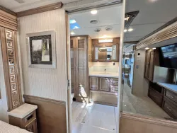 2023 Newmar Ventana 4037 | Thumbnail Photo 23 of 35