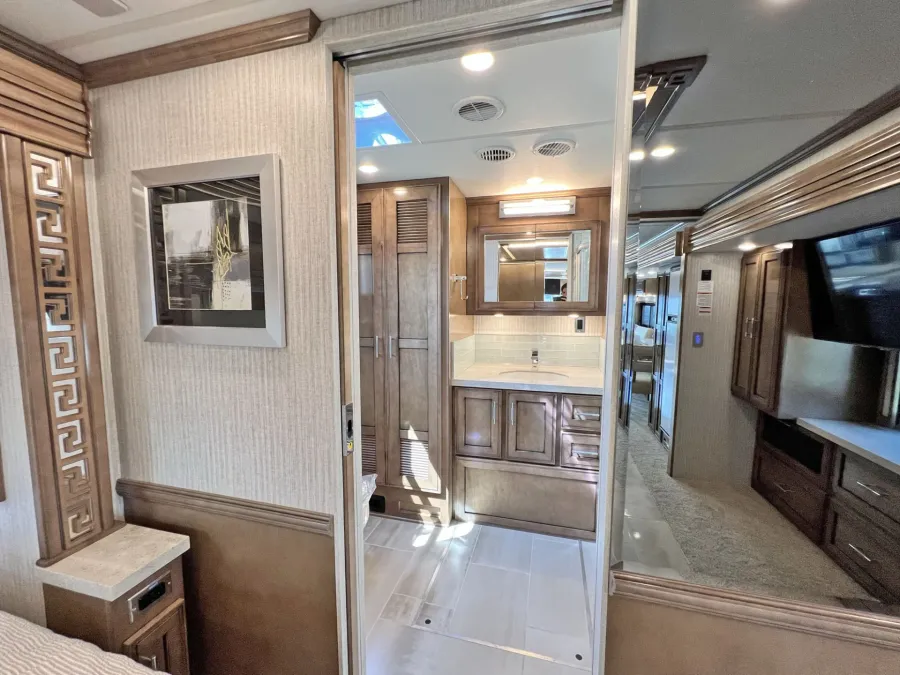 2023 Newmar Ventana 4037 | Photo 23 of 35