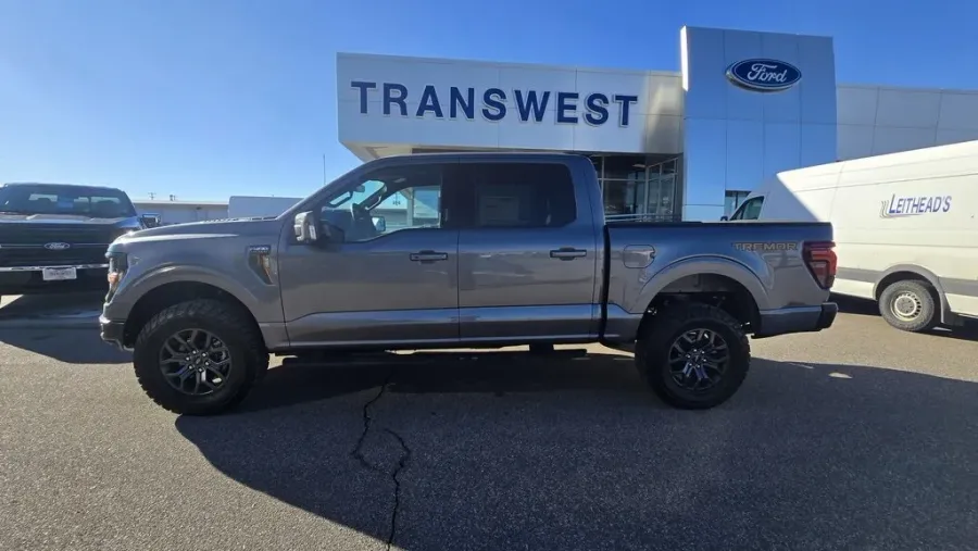 2024 Ford F-150 | Photo 1 of 34