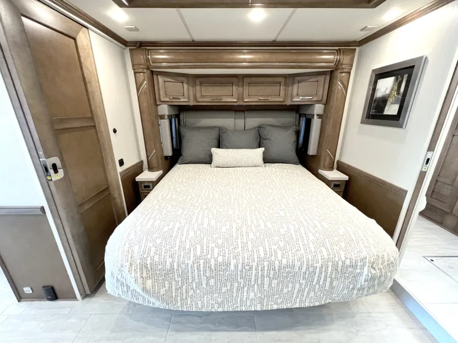 2024 Newmar Ventana 4037 | Photo 16 of 31